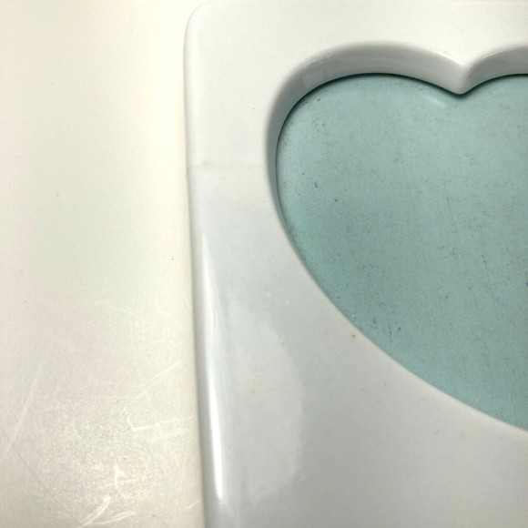 Vintage Precious Moments Porcelain Photo Frame Jesus Loves Me 1986 BOY - Picture 6 of 6